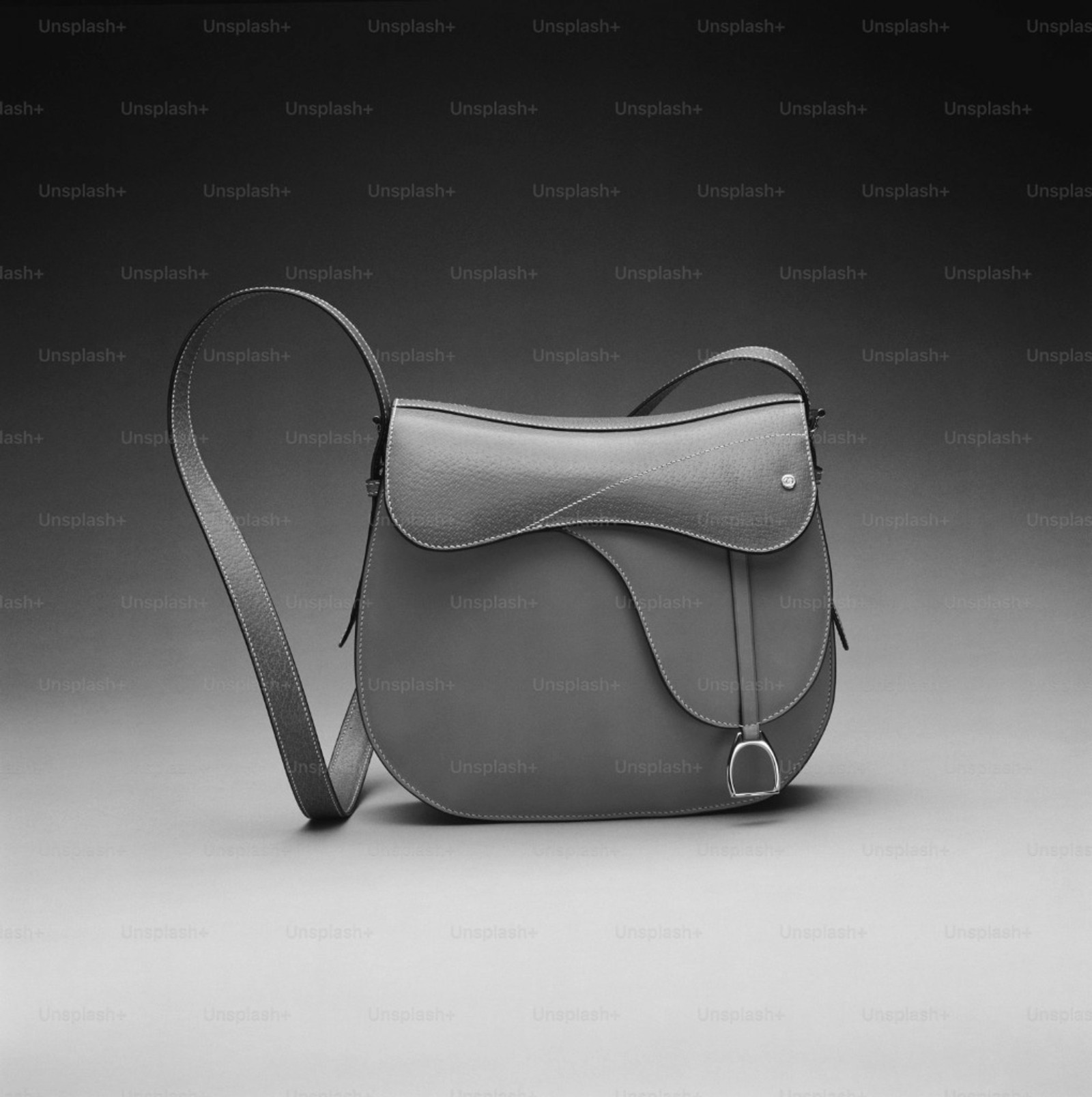 Produktfoto - Leather Saddle Bag